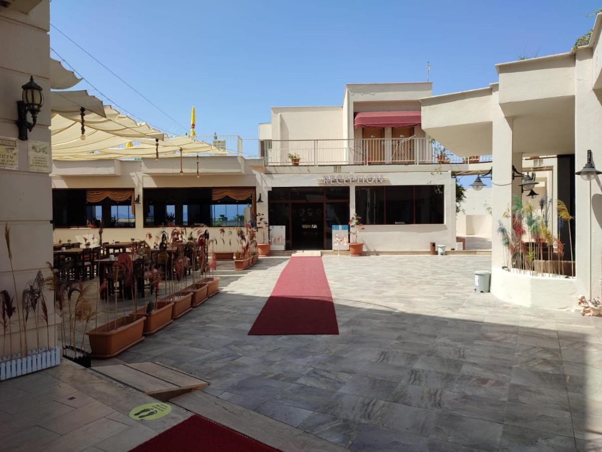 Ladies Beach Suite Hotel (Adults Only) Kusadası Eksteriør billede
