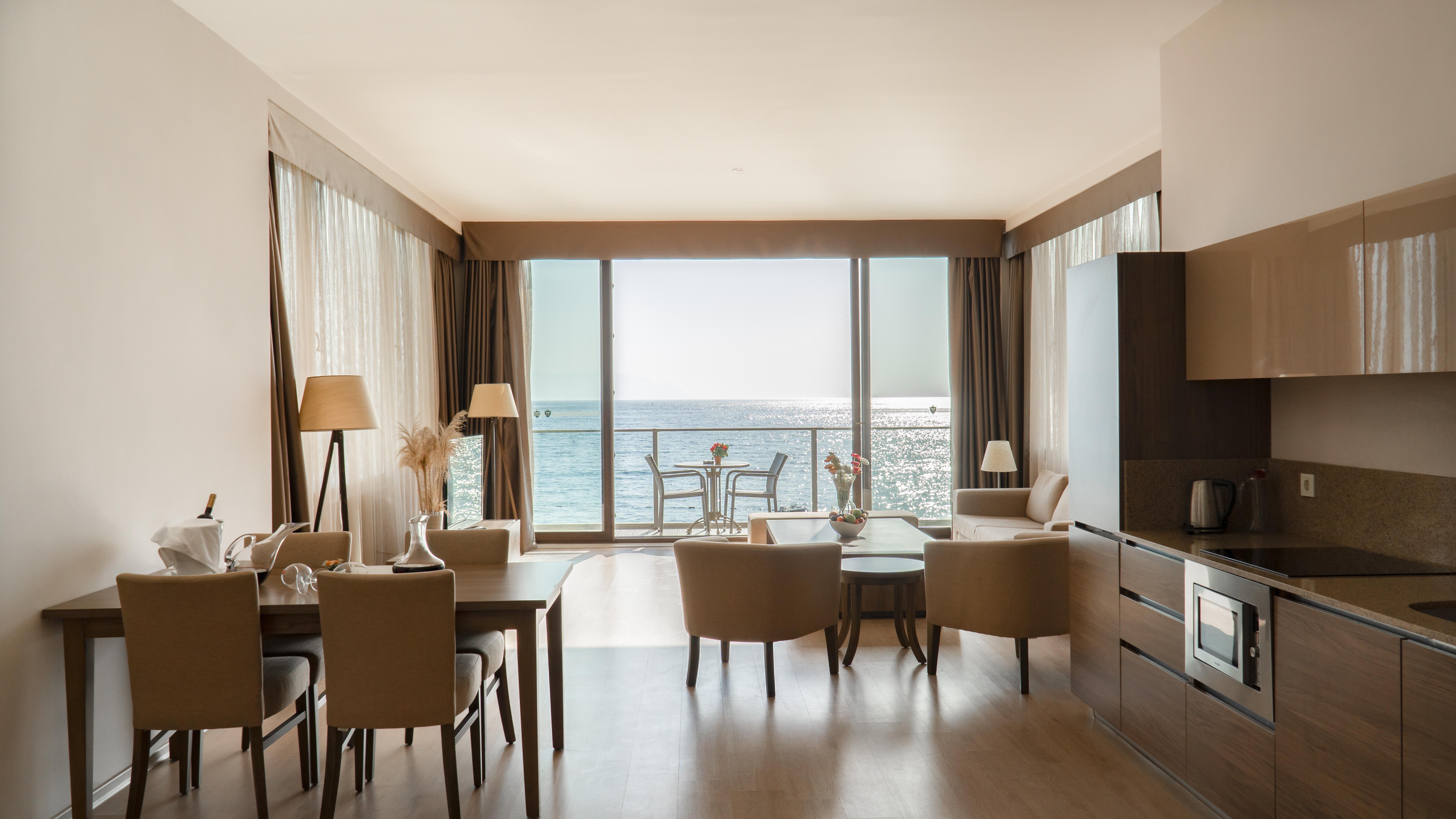 Ladies Beach Suite Hotel (Adults Only) Kusadası Eksteriør billede