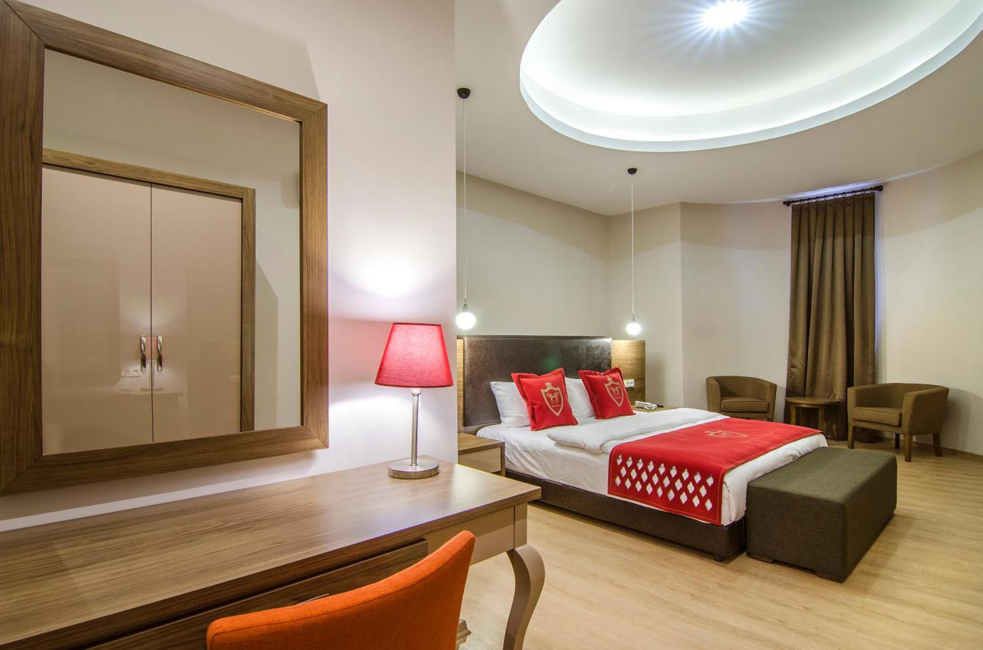 Ladies Beach Suite Hotel (Adults Only) Kusadası Eksteriør billede
