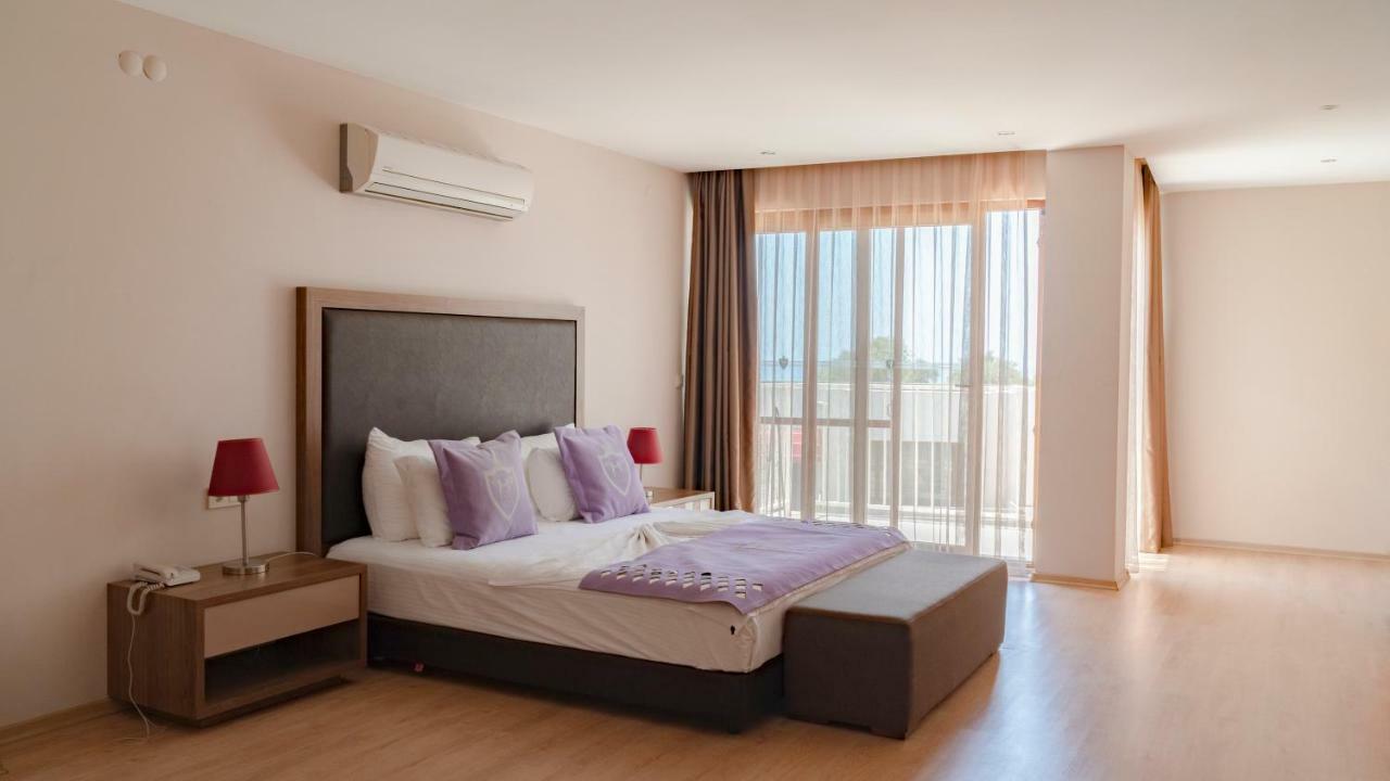 Ladies Beach Suite Hotel (Adults Only) Kusadası Eksteriør billede