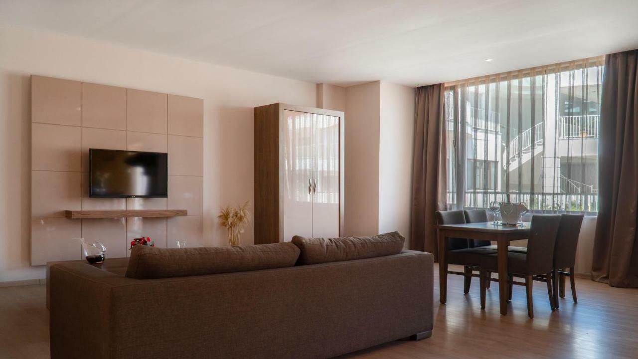 Ladies Beach Suite Hotel (Adults Only) Kusadası Eksteriør billede